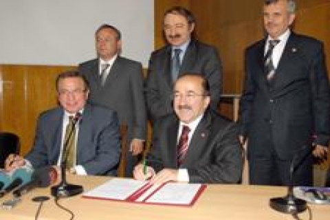 Varyap, Trabzon'da Kadın Sığınma Evi yapıyor