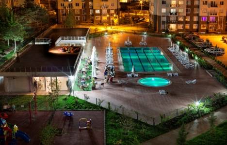   <a href='https://emlakkulisi.com/proje/narin-park' style='color:#FF0000;text-decoration:underline;font:bold 14px arial;'>Narin Park</a>  Erguvan Sitesi