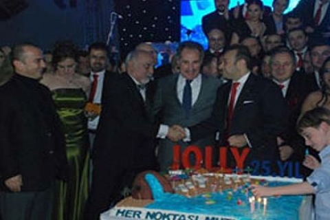 Jolly'nin hedefi 500 bin turist!