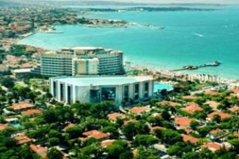 çeşme Sheraton, müşterilerine tatil hediye ediyor!