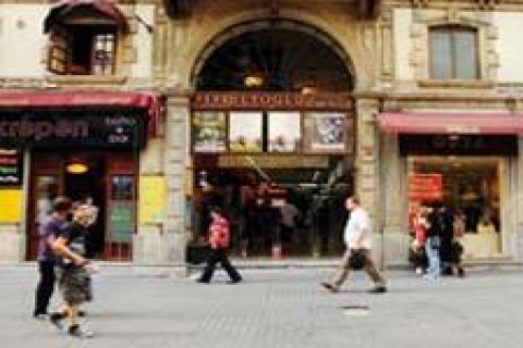 Semih Kaplanoğlu: Emek yaşayan bir sinema merkezi olsun!