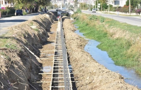 Anamur 19 Mayıs Caddesi´nde dere ıslahı çalışmasına başladı!