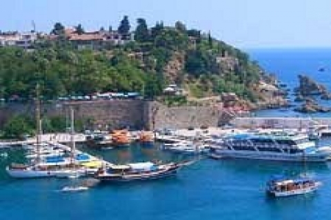 Antalya Vakıflar 'dan 3 ilde kiralık 27 taşınmaz!