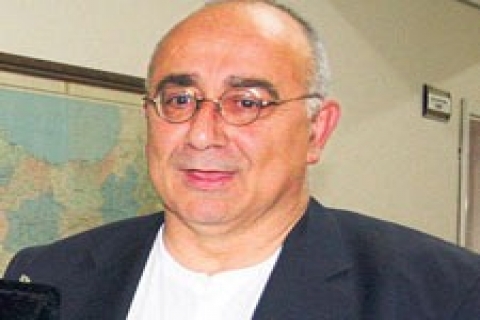 Sevan Nişanyan, kaçak inşaattan 3 yıl hapis cezası aldı!