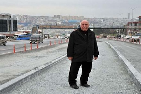 Muhtar imza topladı, Avcılar-Beylikdüzü metrobüs hattına durak ekletti! 