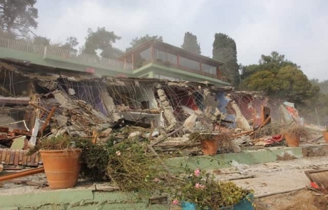 Büyükada Aya Nikola Butik Pansiyon yıkıldı!