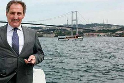 Ertuğrul Günay: Sultanahmet'e AVM Taksim'e kışla olmaz!