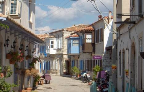  Çeşme Alaçatı'da 8 gayrimenkul satılıyor! 