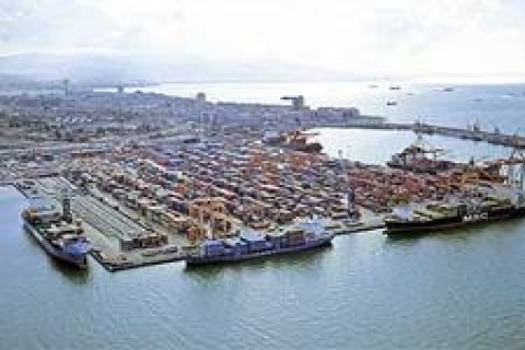 İzmir OGG, TEKEL'in Alsancak'taki binasını aldı