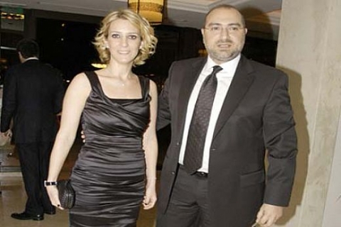 Taha Tatlıcı eski eşi Selin Hanım ile flört ediyor!