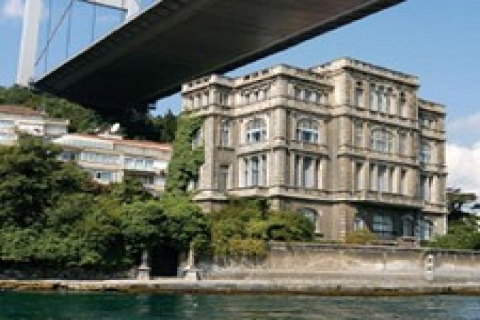 Zeki Paşa Yalısı'nı otel yapmak için iki global dev yarışıyor!