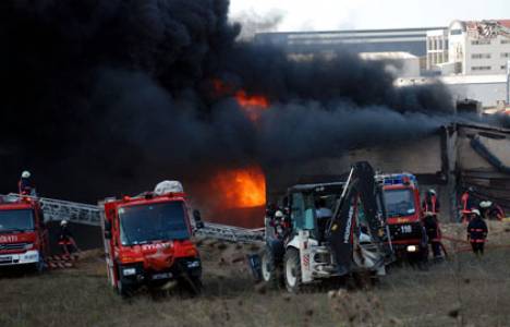 Tuzla Sanayi Sitesi'nde yangın çıktı!