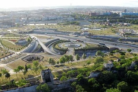 Zeytinburnu'nda icradan satılık arsa! 10 milyon dolara!