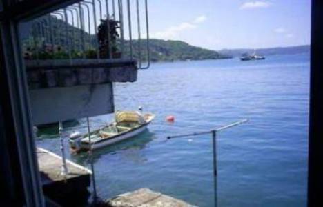 500 TL kirayla boğaz manzaralı ev olur mu?
