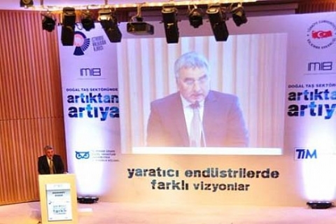 İMİB'ten mimarlık dünyasına doğal taşta artıktan artıya semineri!