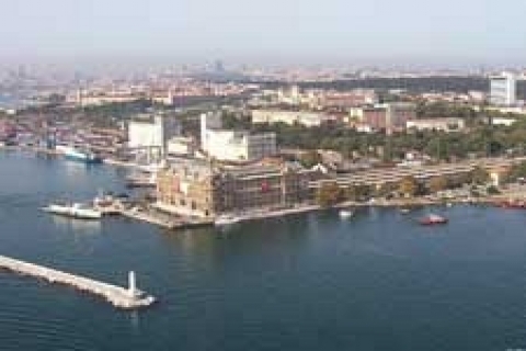 İstanbul Vakıflar 'dan Kadıköy 'de kiralık taşınmaz!