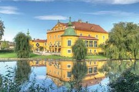 Yaz tatilini kral gibi geçirmek isteyenlere kiralık şato!