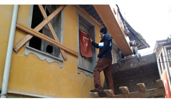 Bursa Osmangazi de metruk binalar yıkılıyor!