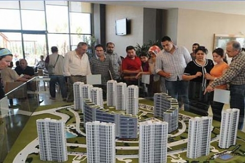 Konut stokunu azaltmak için faizler düşmeli, vadeler uzamalı!