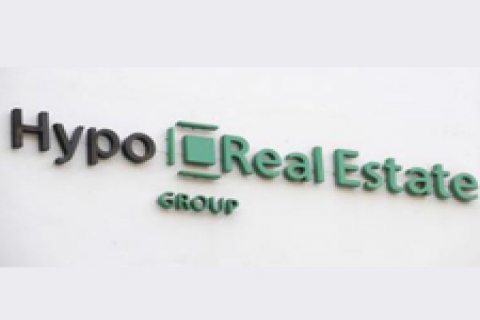Hypo Real Estate 15 milyar euro istedi