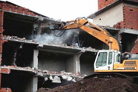 İstanbul Sancaktepe'de ruhsatsız inşaatlara yıkım işi yapılacak!