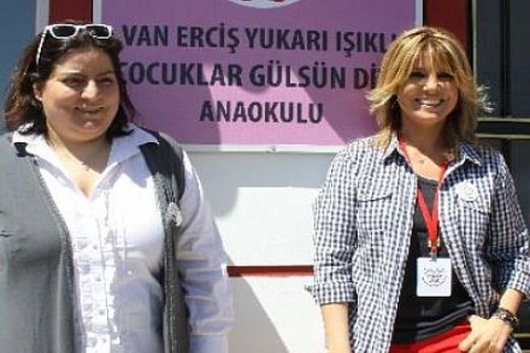 Gülben Ergen, 10. anaokulu Erciş'te açıldı!