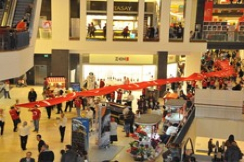 Gordion AVM'de Cumhuriyet Yürüyüşü yapıldı!