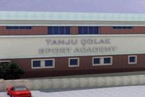 İzmir Tanju Çolak Spor Akademisi 1 milyon liraya mal olacak