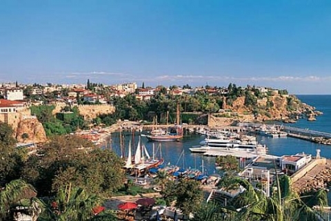 Antalya'da 1.3 milyon TL'ye üzerinde evler bulunan arsa icradan satılık!