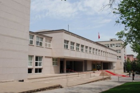 TOKİ, Başbakanlık'a Beyaz Saray gibi bina yapacak!