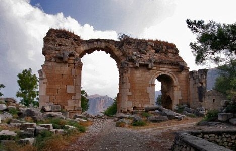 Anavarza Antik Kenti'nde ilk etabın kazıları tamamlandı!