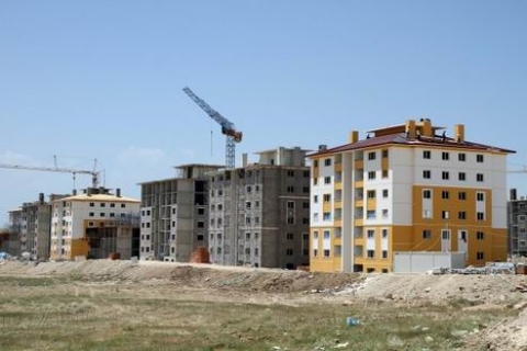 TOKİ'den çifte bayram: peşinatsız 20 yıl vadeli konutlar geliyor!