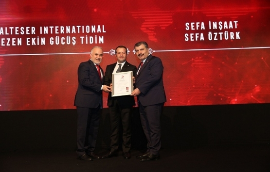 Sefa İnşaat’ın Kızılay bağışları platin madalya ile ödüllendirildi!