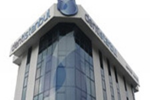 Dentistanbul'u, Rhea kurtardı!