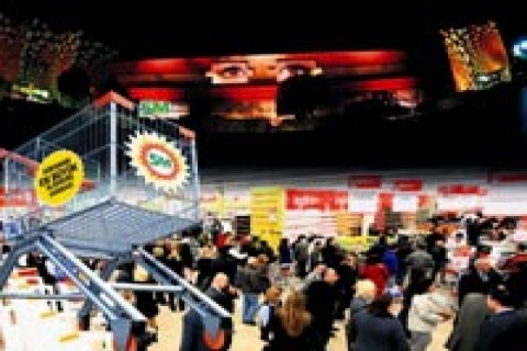  5M Migros, Beylikdüzü'nde yangından sonra yeniden açılıyor!