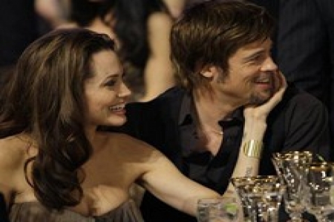 Angelina Jolie ayda 17 bin 500 dolara malikane kiraladı!