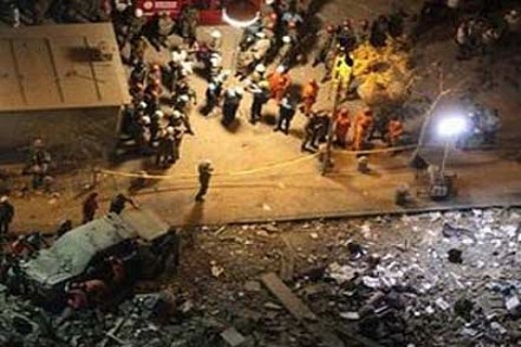 Rio de Janeiro'da 3 bina çöktü! 16 kişi kayıp!