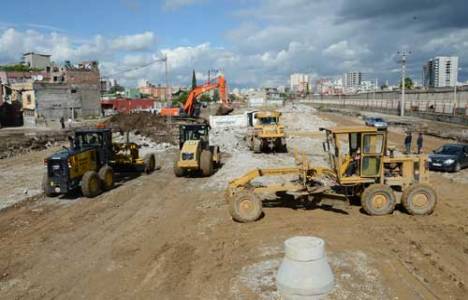 Adana Mustafa Kemal Paşa Bulvarı'nı açma çalışmaları sürüyor!