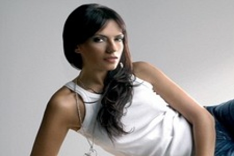 Yeşim Salkım'a, emlakçı dava açtı!