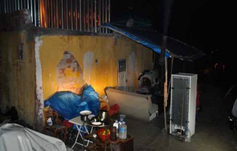 Kirayı ödeyemeyen aile mahkeme kararı ile tahliye edildi, valilik aileye ev kiraladı!