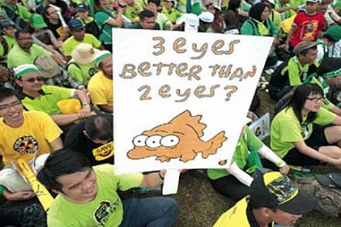 Malezya'da kurulacak toprak metalleri fabrikasına çevreciler karşı çıktı!