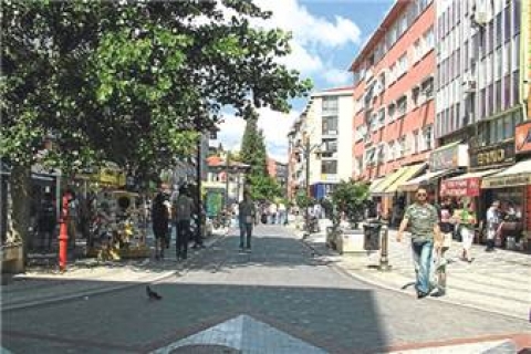 Kadıköy Halitağa'da 3 aydır süren yol çalışması bitirilemedi!