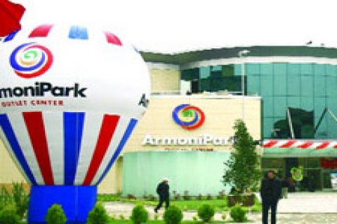 ArmoniPark'ta saat başı hediye yağmuru