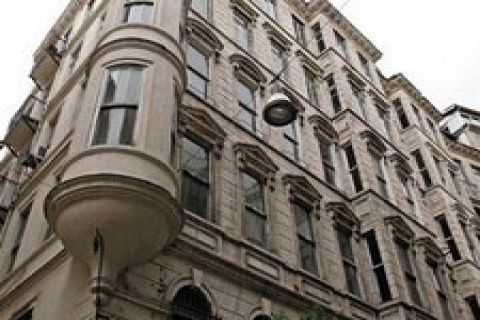 MV Holding, Taksim Tünel'de otel açacak!