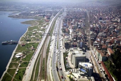  Kocaeli Büyükşehir Belediyesi, düğün salonu, lokanta, büro ve depo satıyor!