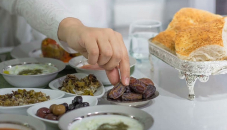 Diyanetten açıklama geldi: Eğer bunları yaparsanız orucunuz bozuluyor!