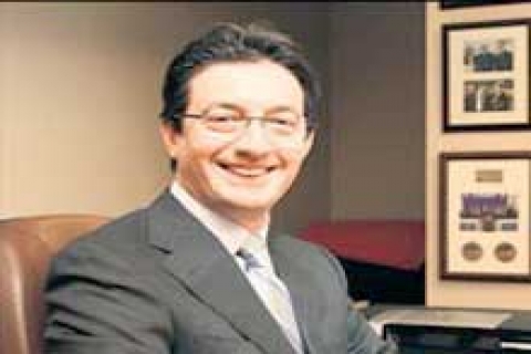 Muzaffer Akpınar da konut rüzgârına kapıldı