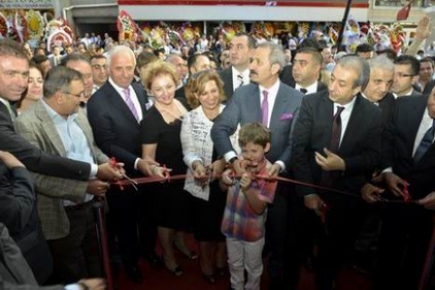 Kütahya Seramik'ten açılışa katılan isimlere teşekkür! 