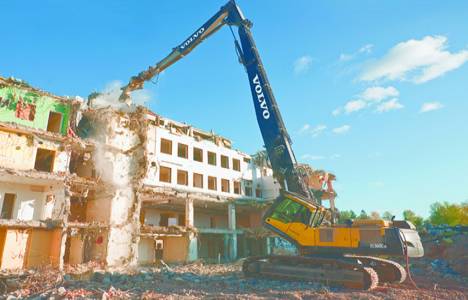 Volvo Yıkım Ekskavatörü kentsel dönüşümde yıkım işlerinde olacak!