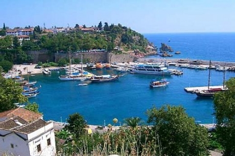 Antalya'da Klas Sitesi'nde 120 bin TL'ye icradan satılık daire!